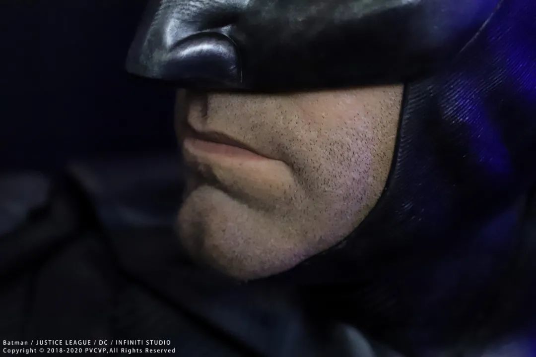开天1:1蝙蝠侠半身像首发到货开箱 铂金硅胶+义眼+植须+碳纤装甲