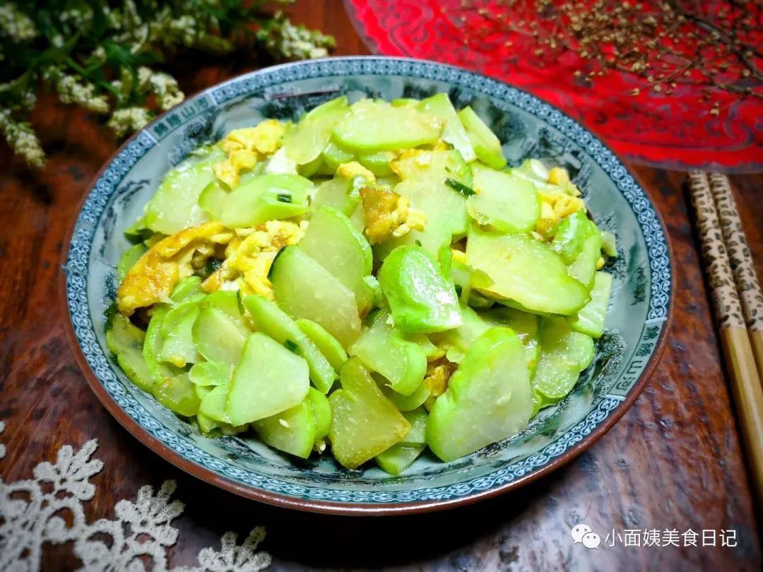 10月这个菜大量上市，我家经常买，炒鸡蛋特下饭，全家都爱吃！