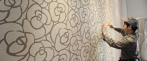 家中万万不要贴墙纸了 难怪身体越住越差 聪明人用这种材料替代 家居家装 什么值得买