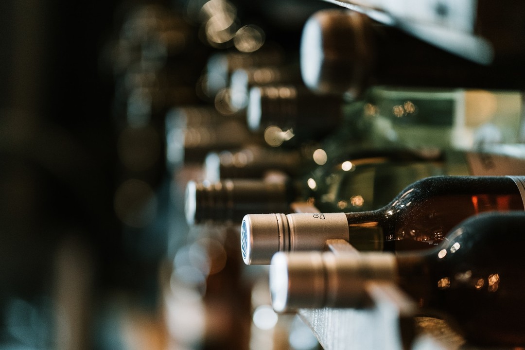 一文搞懂葡萄酒评分体系，选对低价高分酒，让你百元就能喝到拉菲品质！