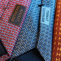 评测 篇六：2000块的专柜爱马仕领带和马云家70块的爱马仕领带评测