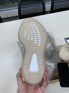 adidas yeezy 350 亚麻