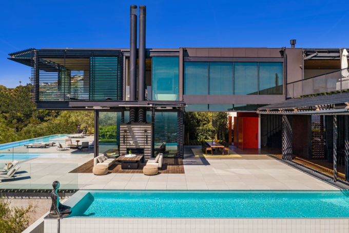 4亿一幢的好莱坞豪宅粗糙外表下竟有这些令人惊讶的机关