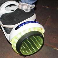 360平衡车V1Pro——360度灯效让你的小孩成为最亮的仔