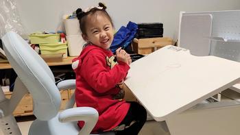 二娃奶爸的带娃生活 篇十五：学习、娱乐、工作通吃！西昊(SIHOO)三栖书桌椅套装（上）K35儿童椅