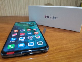 拼多多万人团2499入手荣耀V30pro