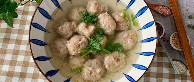 家常猪肉丸子的做法，简单又美味！