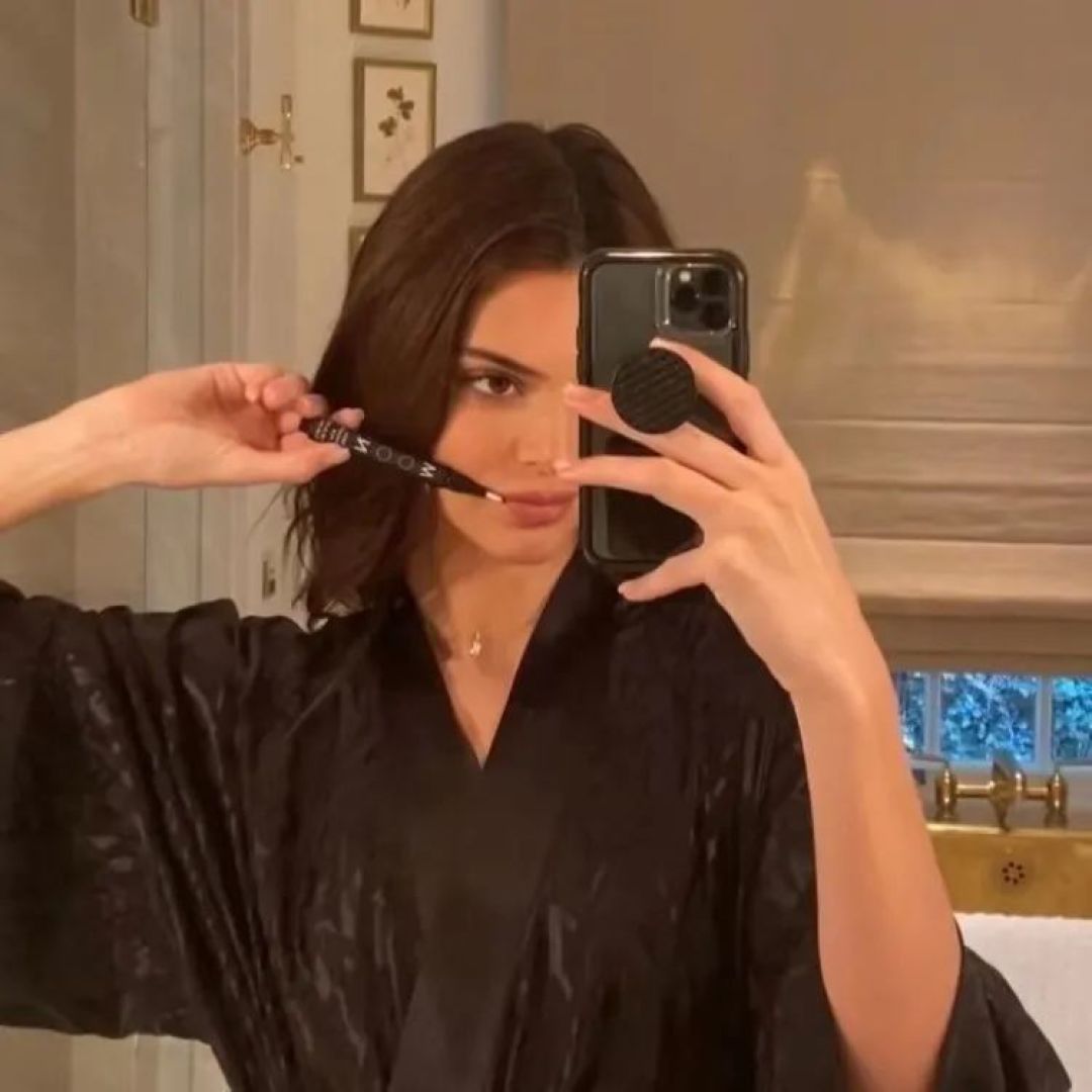 软萌风的露思,热衷于 mirror selfie(尤其是在浴室里)的肯豆的手机壳