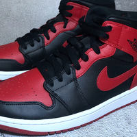 平替推荐，Air Jordan 1 Mid “Bred”开箱