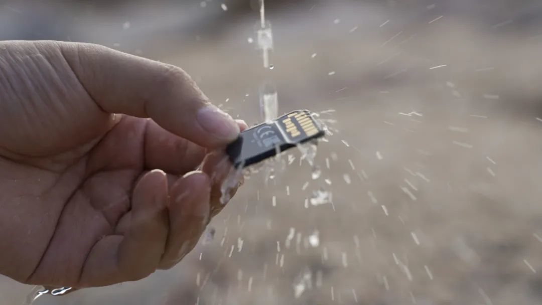 防水、防尘、防跌落！你的索尼A7S3需要这样的存储卡