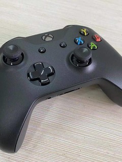 大男孩的快乐！Xbox One s手柄