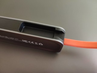 一抹靓丽的橙色-Rock USB扩展坞