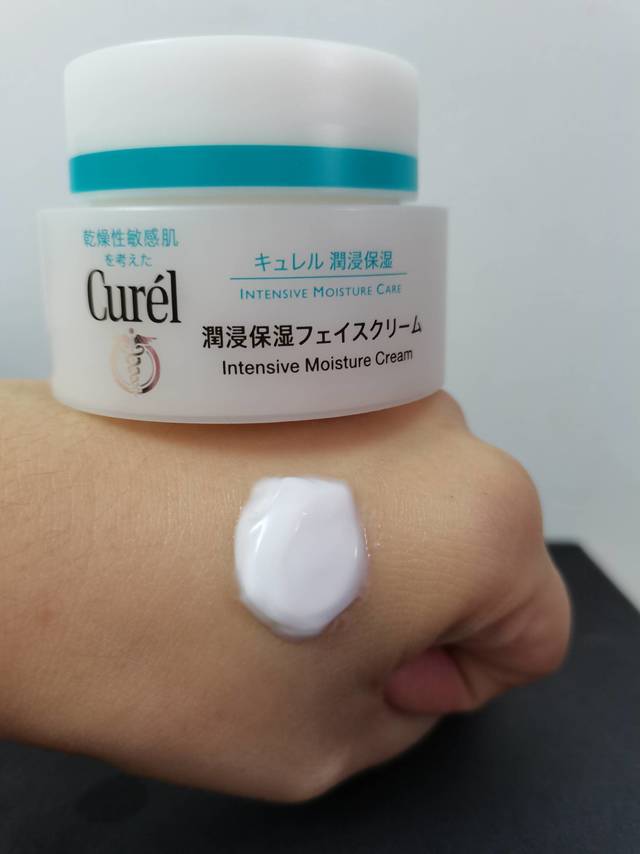 打工人有一张气质脸庞