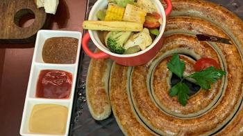 吃吃吃！ 篇一：深圳福田好吃的德国餐厅--猪肘和烤肠 