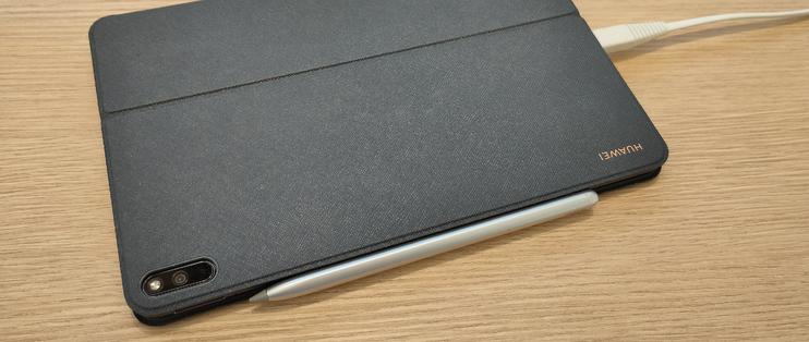 HUAWEI MatePad 10.4英寸平板电脑，且看麒麟820处理器到底行不行？_ 