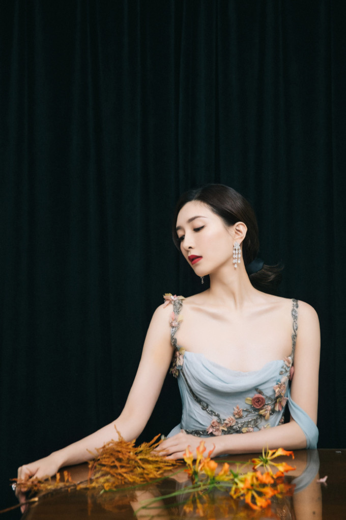 宋茜91礼服:alexandre vauthier 2020秋季高定礼服13.