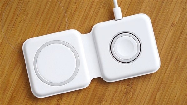 结合苹果双项充电器MagSafe Duo的售价和实际体验，你觉得它值不值？