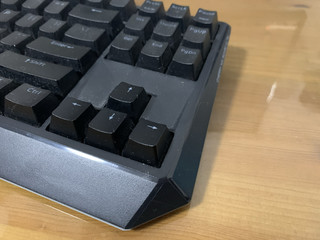 桌面小坦克，樱桃MX1.0红轴机械键盘