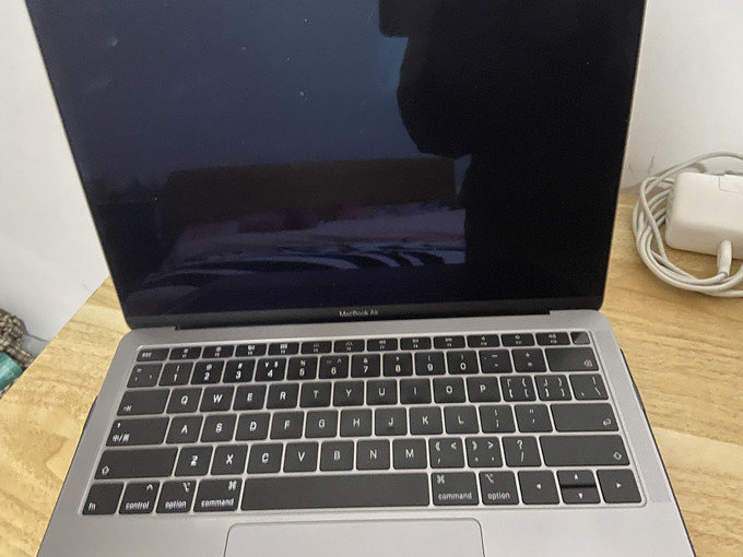 苹果笔记本电脑