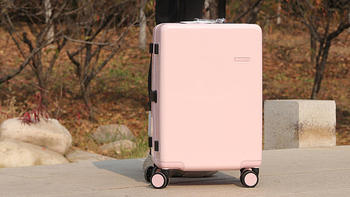 小米有品上新旅行箱，轻量化设计容量大，出门旅行就选它了