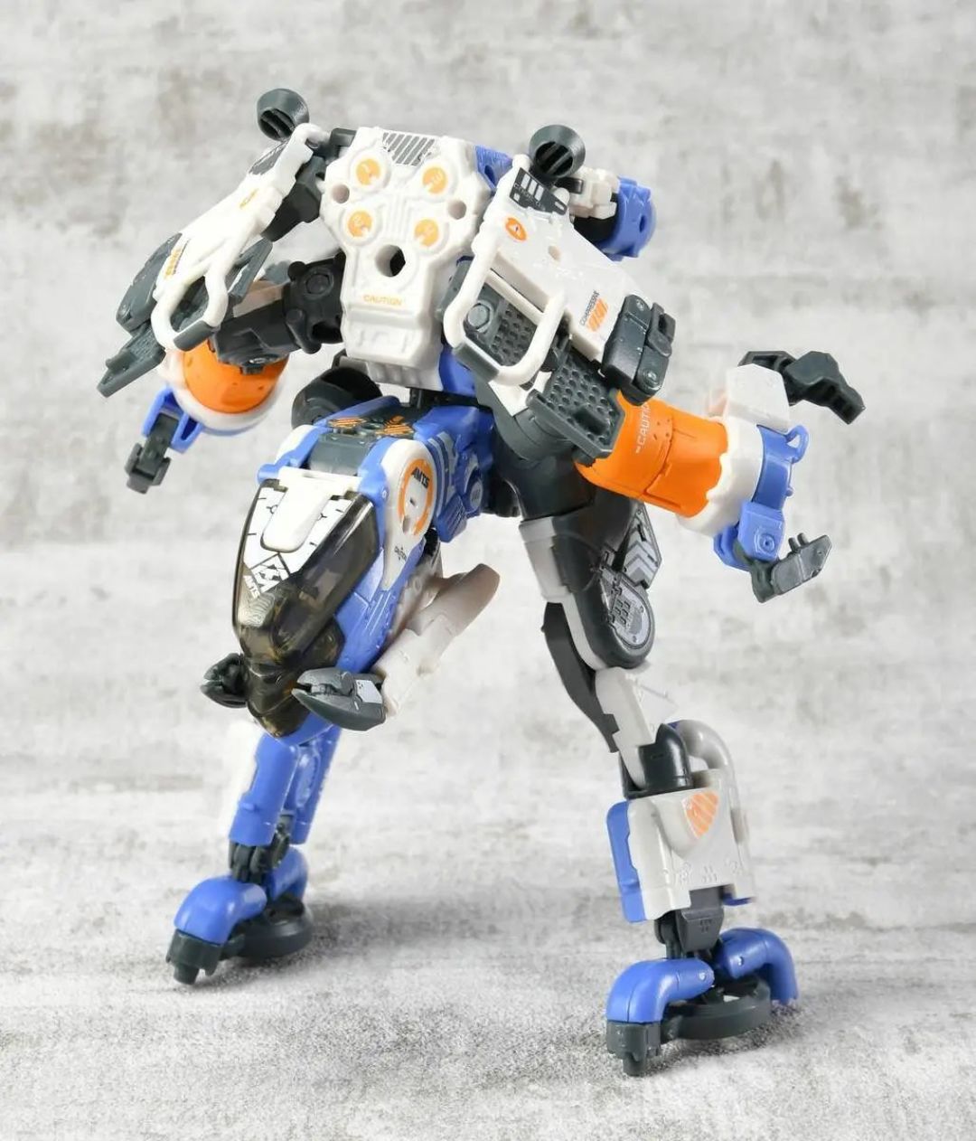 78动漫官方评测52toysmegabox深潜者