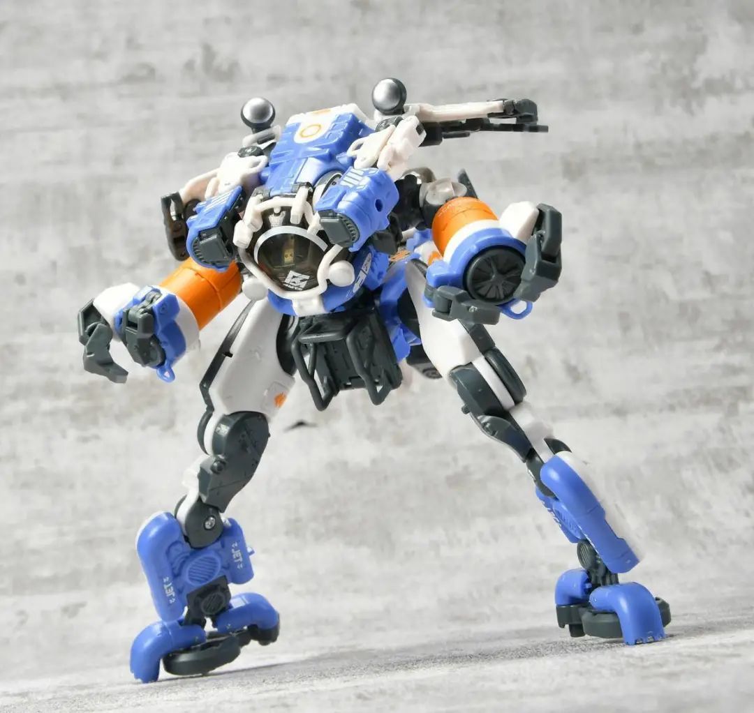 78动漫官方评测52toysmegabox深潜者