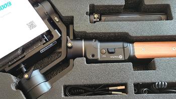 视频小白的第一次相机稳定器使用：飞宇AK2000C体验