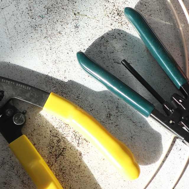 自学家装布网，毕亚兹光纤钳，让光纤变得大众化省钱不二之选