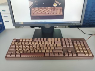 当机械键盘遇上巧克力，你会“吃了”它吗？