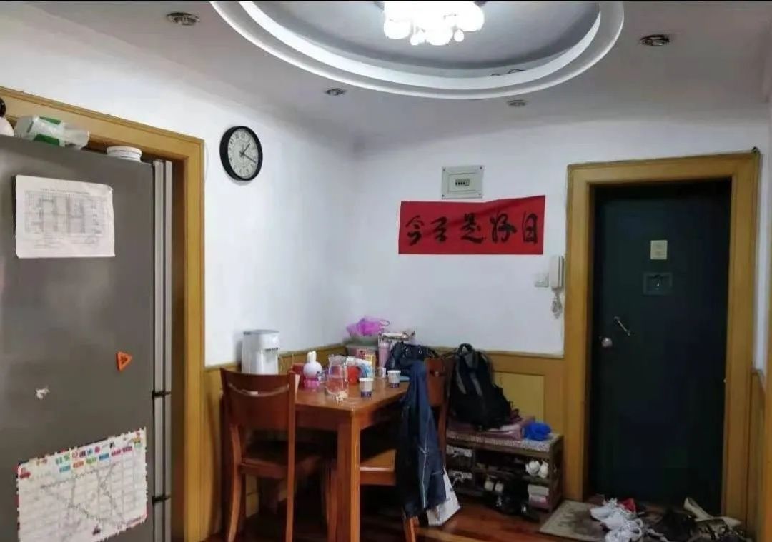 一家四口的原木风之家：全屋无卫生死角+开放式书房+超多收纳，一点不乱！