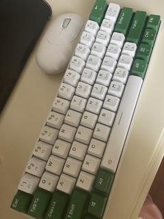 达尔优机械键盘ek861