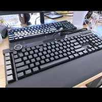 清脆舒适，美商海盗船k100 RGB键盘