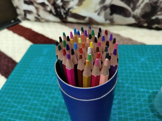 晨光48色彩色铅笔