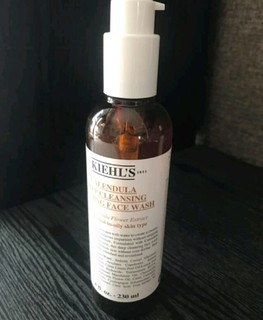 科颜氏（Kiehl's）金盏花洁面泡沫