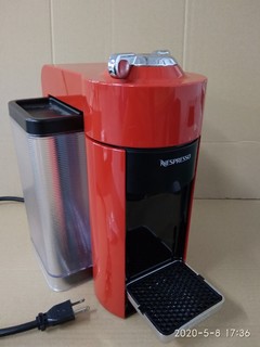 Nespresso Vertuo 咖啡机