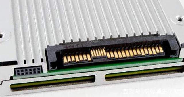 M.2接口的显卡你见过吗？笑谈电脑接口非常规用途