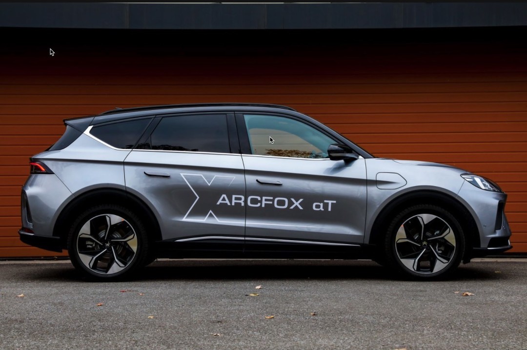 评车场No112：试驾Arcfox首款量产SUV车型，北汽的高端纯电动品牌，它比我想得更好