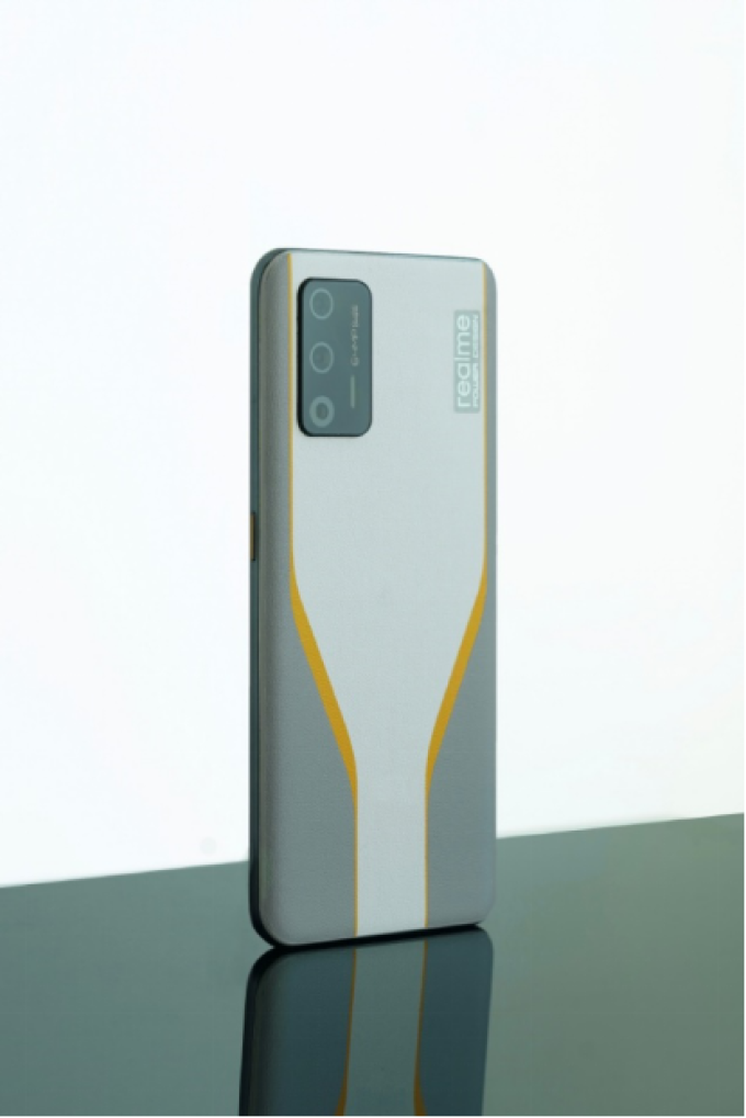 race只是代号realme首款骁龙888旗舰将启用全新系列名