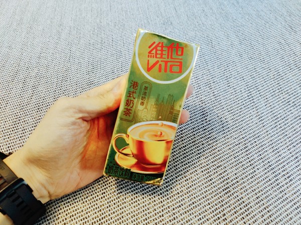 维他港式奶茶，浓浓香醇的奶茶！