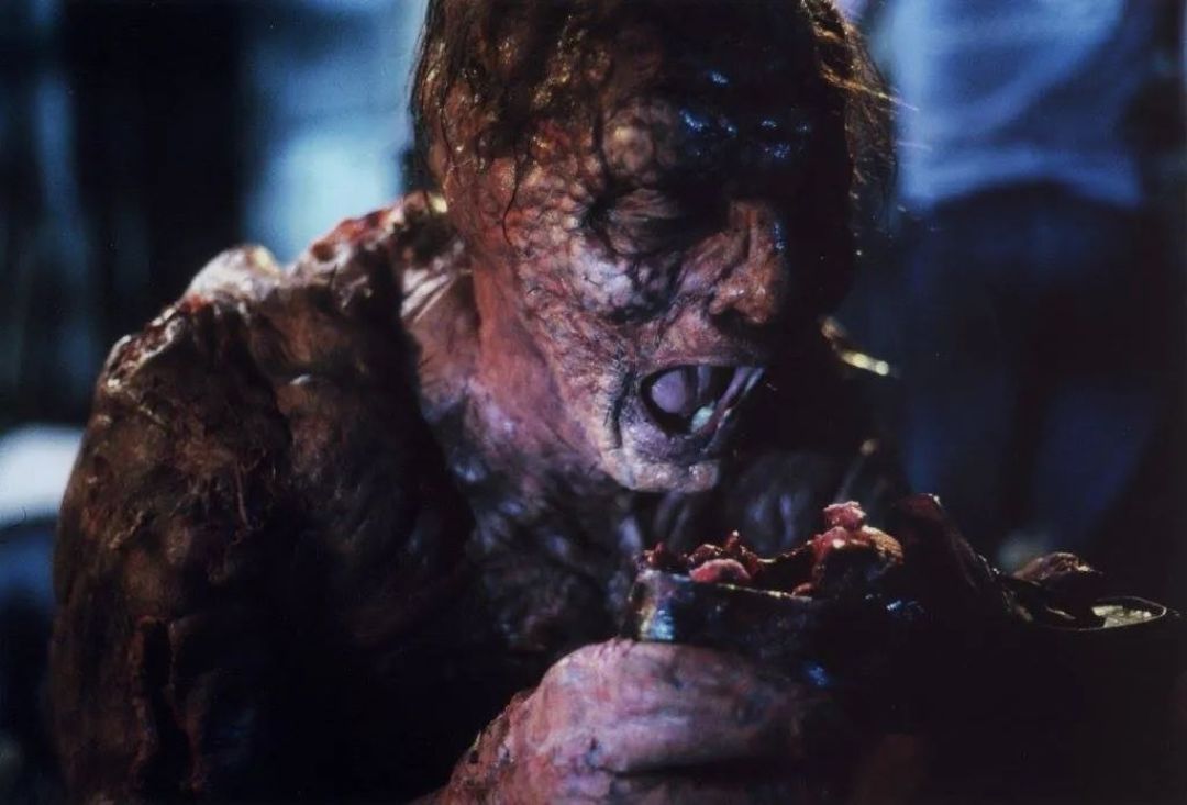 还因为他虽画面感官上给人的恶心感是日式的,而作品的恐怖气氛与叙事