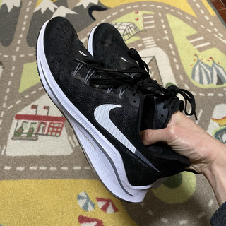 Nike Air Vomero 14跑鞋