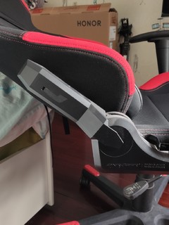 DXRACER（迪锐克斯）电竞椅