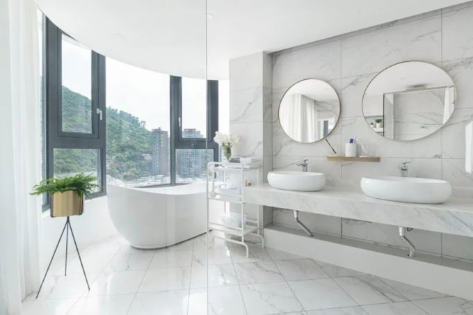 深圳190㎡简约大平层四分离卫生间超大浴缸超棒窗景自然舒适