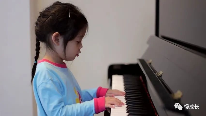 我请教了大学钢琴老师，关于孩子学琴那些事儿总算心里有谱了…