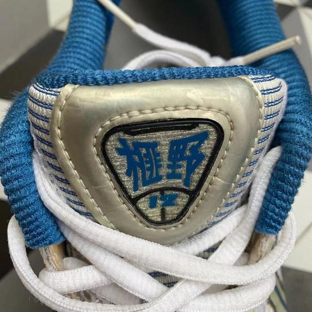 断舍离！不用的东西快扔掉，节省空间，有利卫生。2021年第一丢，大概得扔了小5000块得鞋子吧！