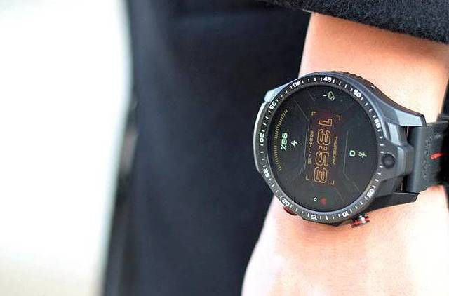 Jeep黑骑士智能手表体验评测：拥有双摄像头，还能刷小视频的智能手表