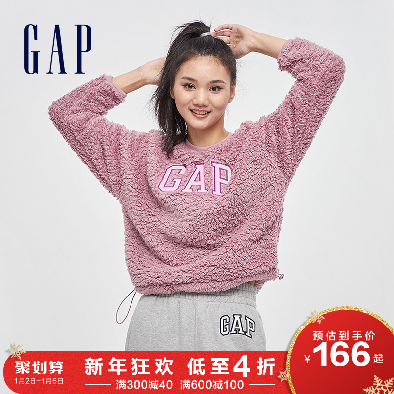 优衣库&GAP：这个冬天的温暖是羊羔绒赐予的、青春是卫衣给我的～