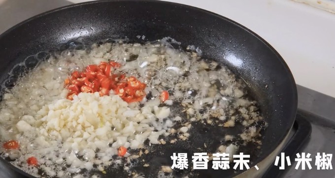 【视频】蒜蓉粉丝虾，蒜香味十足，自己在家也能轻松做