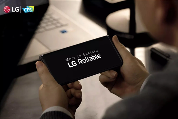 不做折叠也可实现更大屏幕：LG展示旗下新款卷轴屏手机LG Rollable