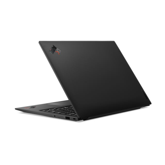 屏幕总面积增大，首次配备32GB内存：联想发布ThinkPad X1新品 